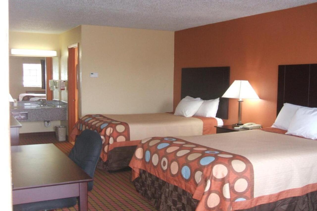 Super 8 By Wyndham Monticello Ar Motel Eksteriør billede